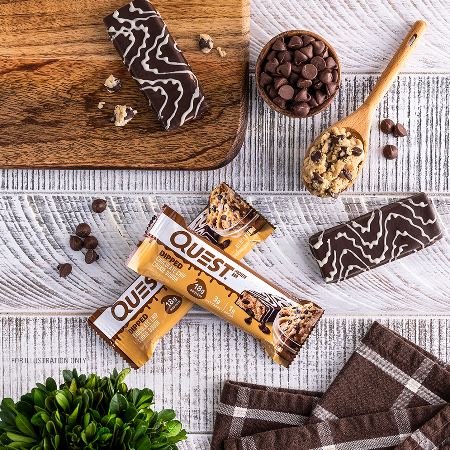 dipped-chocolate-chip-cookie-dough-protein-bar-l8 qst-012268_dipped-chocolate-chip-cookie-dough-protein-bar_7.png
